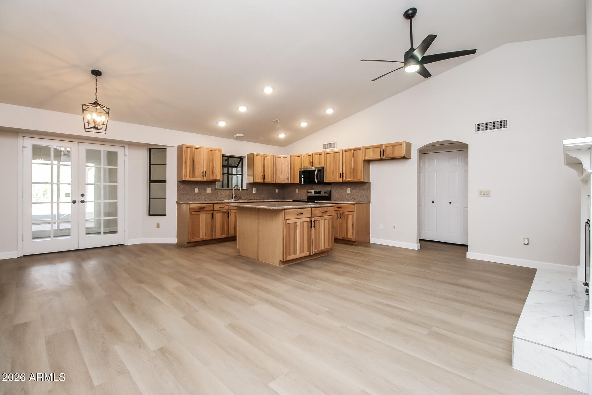 3961 N VAL VISTA Road
