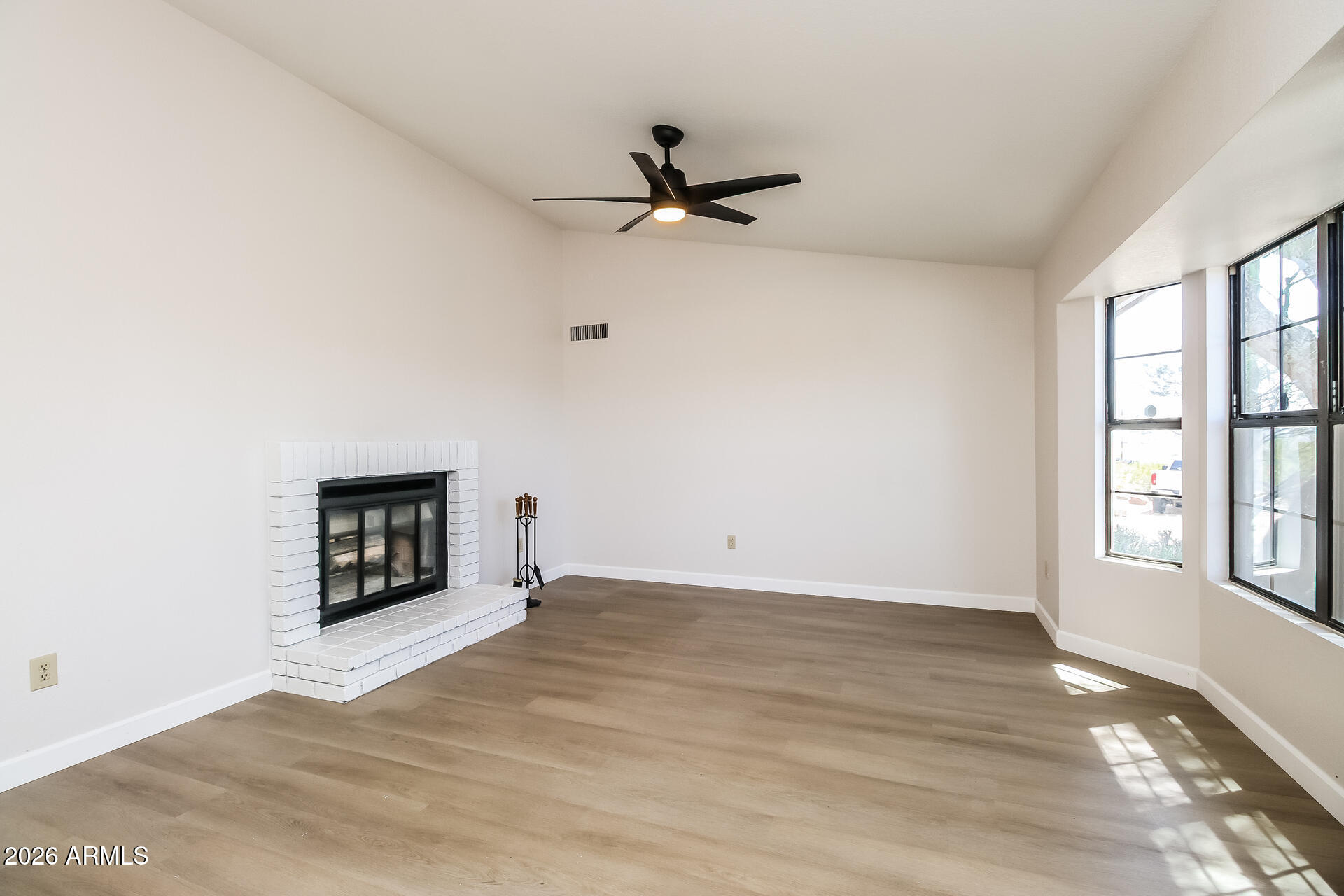 3961 N VAL VISTA Road