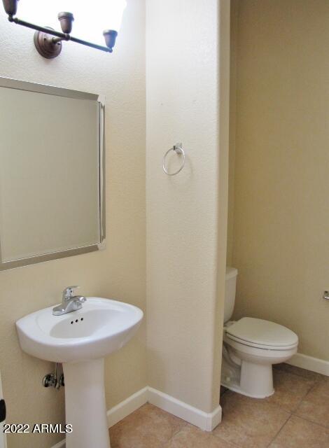 REFLECTIONS VALIENTE - Residential Lease