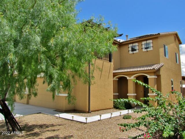 REFLECTIONS VALIENTE - Residential Lease