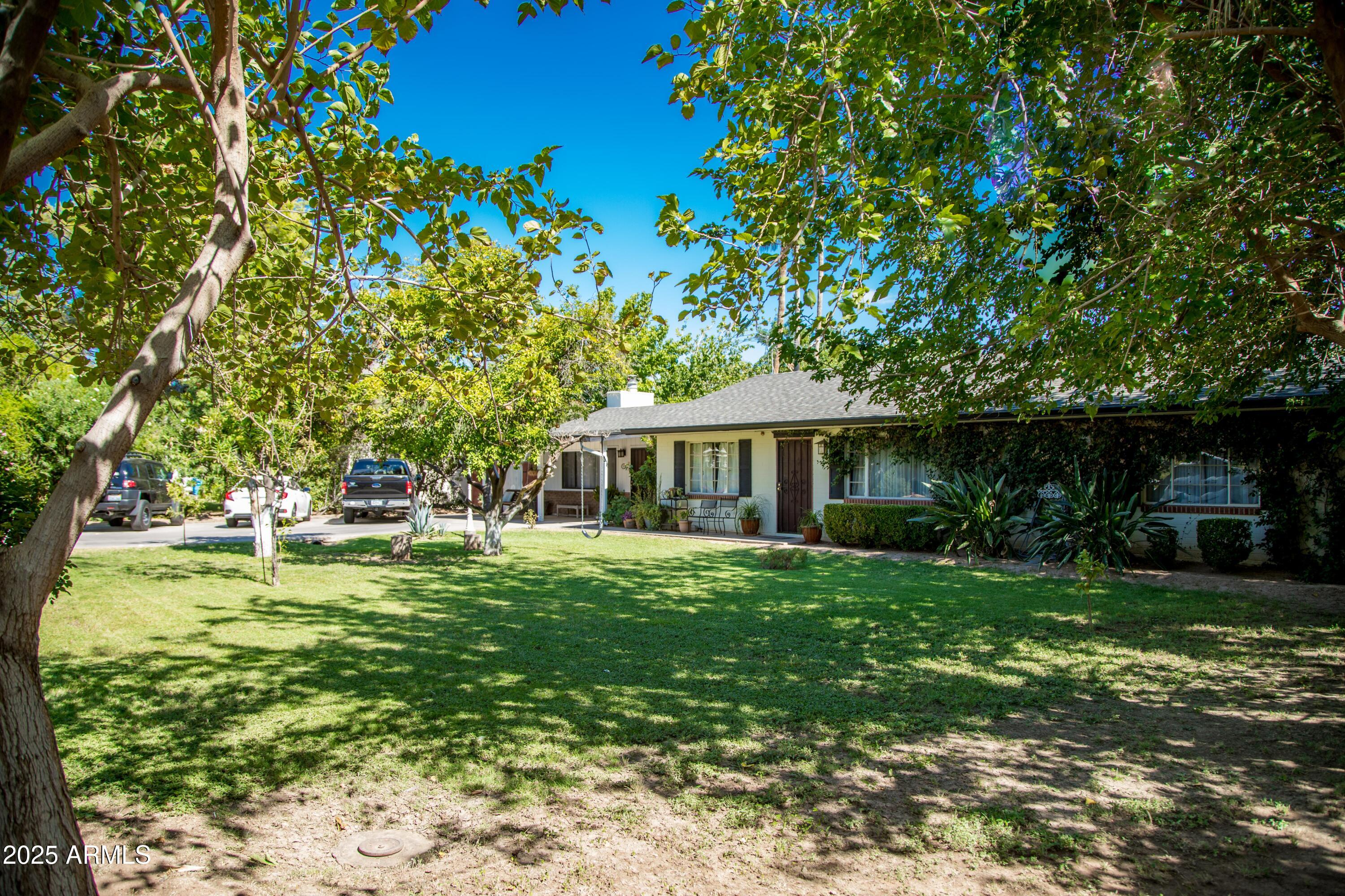 37 W PASADENA Avenue