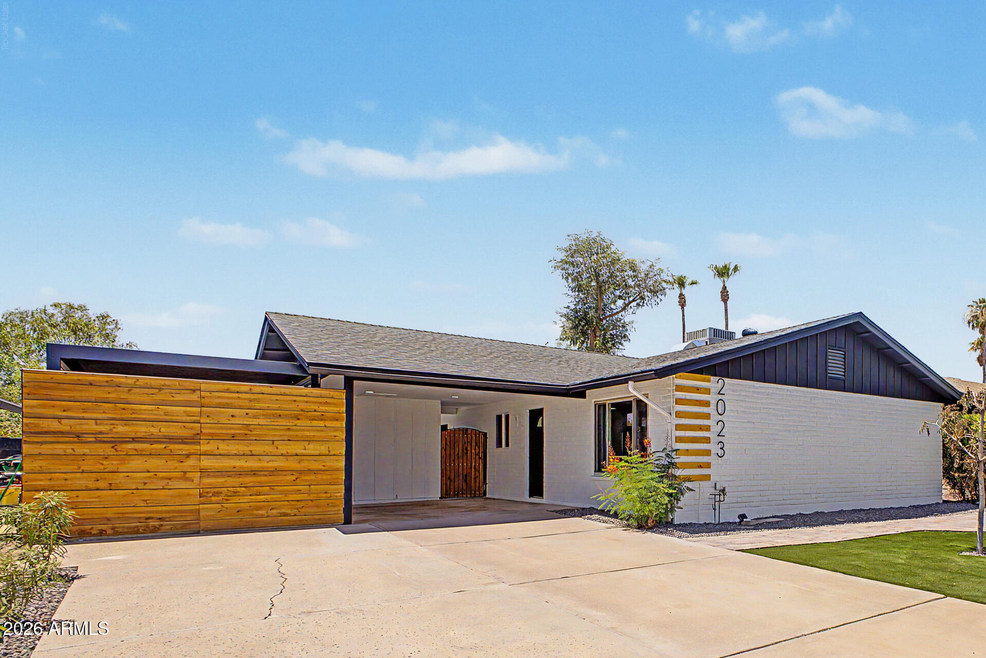 2023 E CORNELL Drive