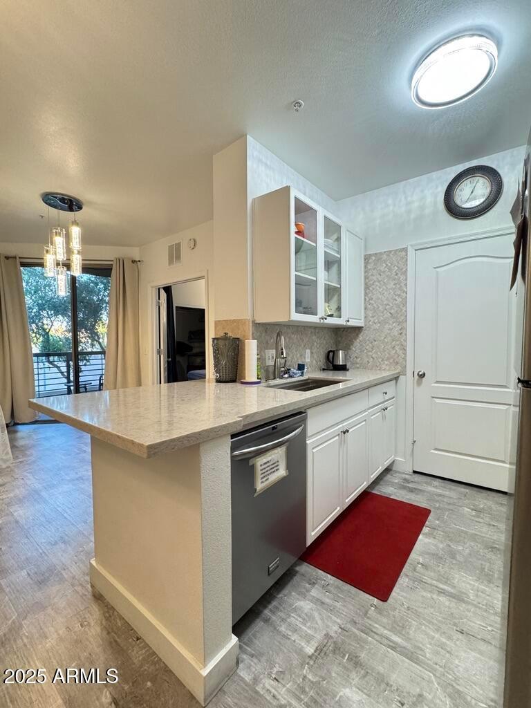 1701 E Colter Street 250