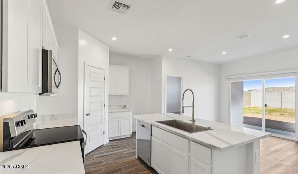 Photo of 1554 E Glazier Drive E, Casa Grande, AZ 85122 (MLS # 6996372)