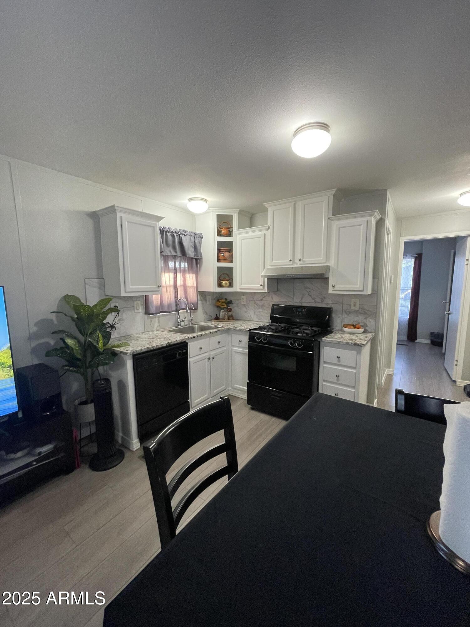 Seyenna Vistas Mobile Home Park - Residential