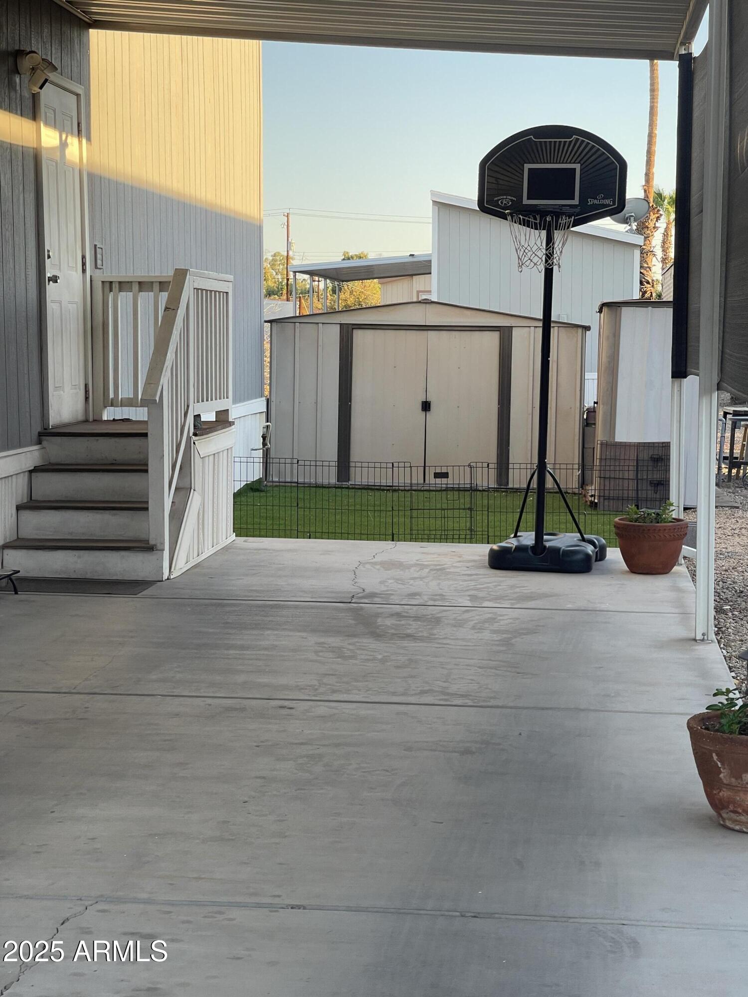 625 W MCKELLIPS Road 163