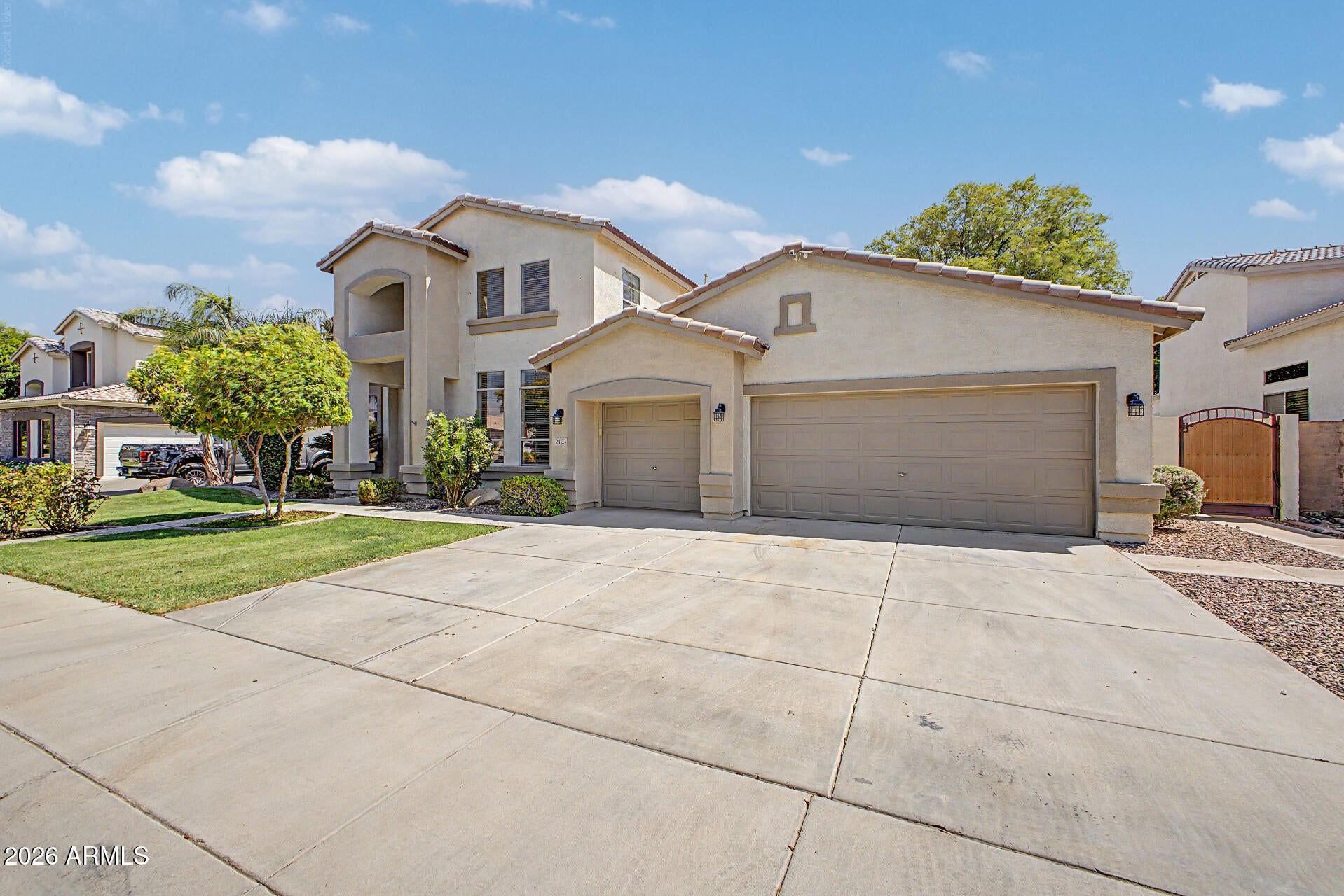 2103 W HAWKEN Way
