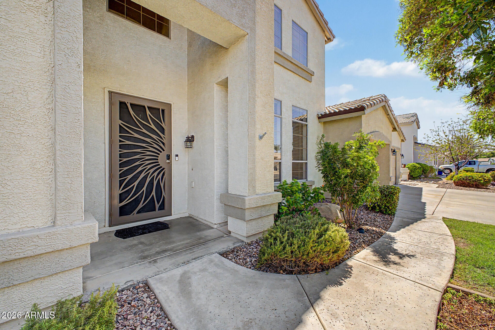 2103 W HAWKEN Way