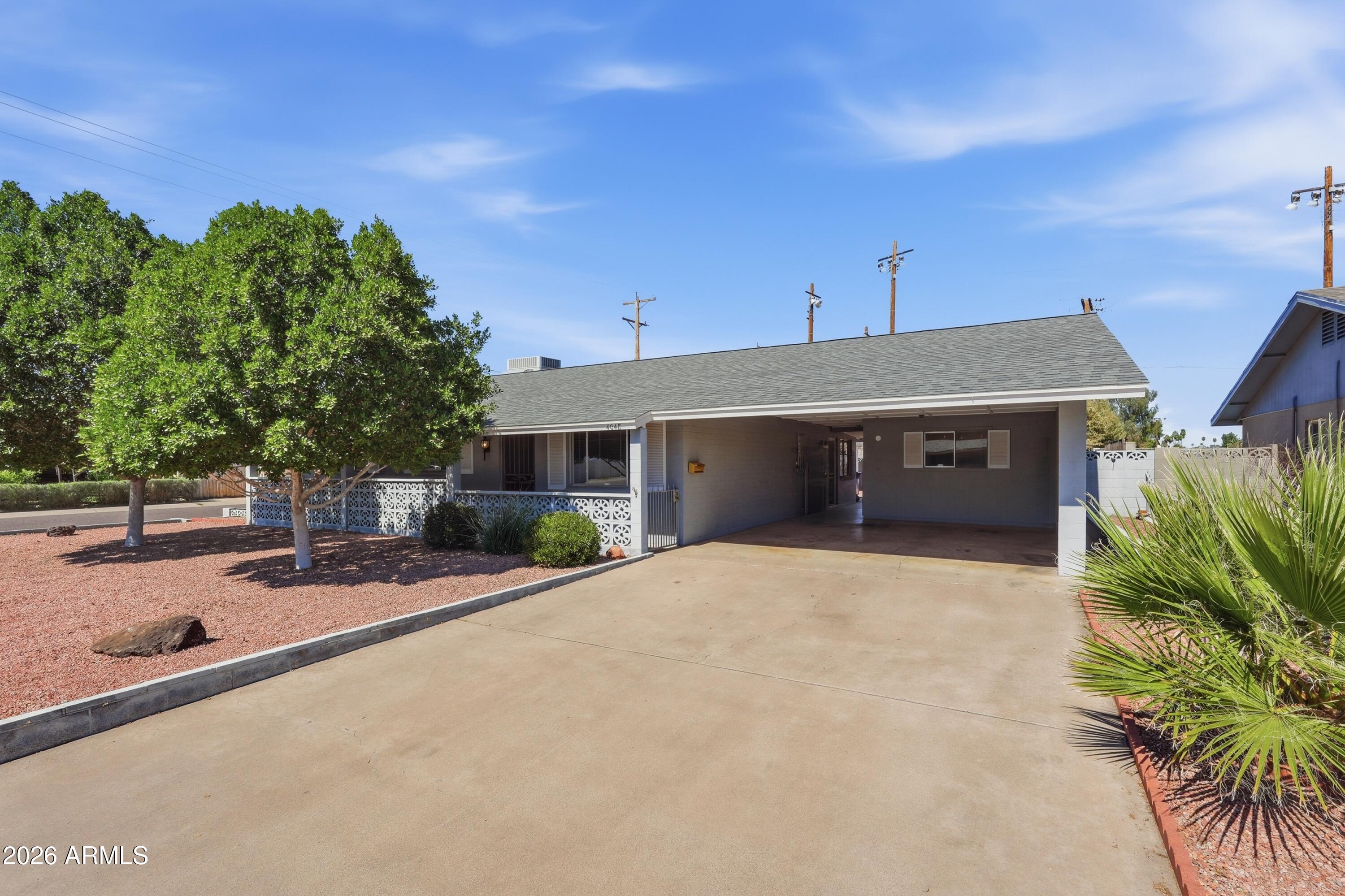 4048 W EL CAMINITO Drive