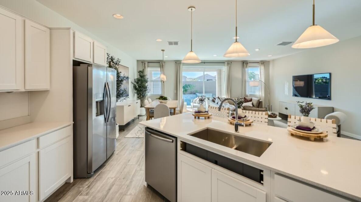 16730 W BUCKSKIN Trail