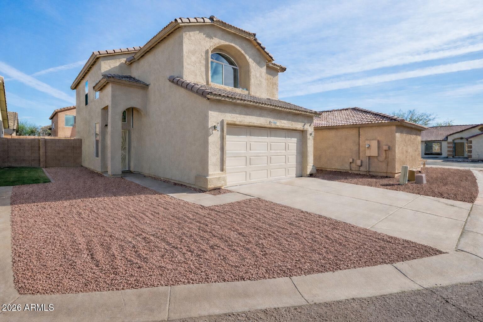 4034 E CHAMBERS Street