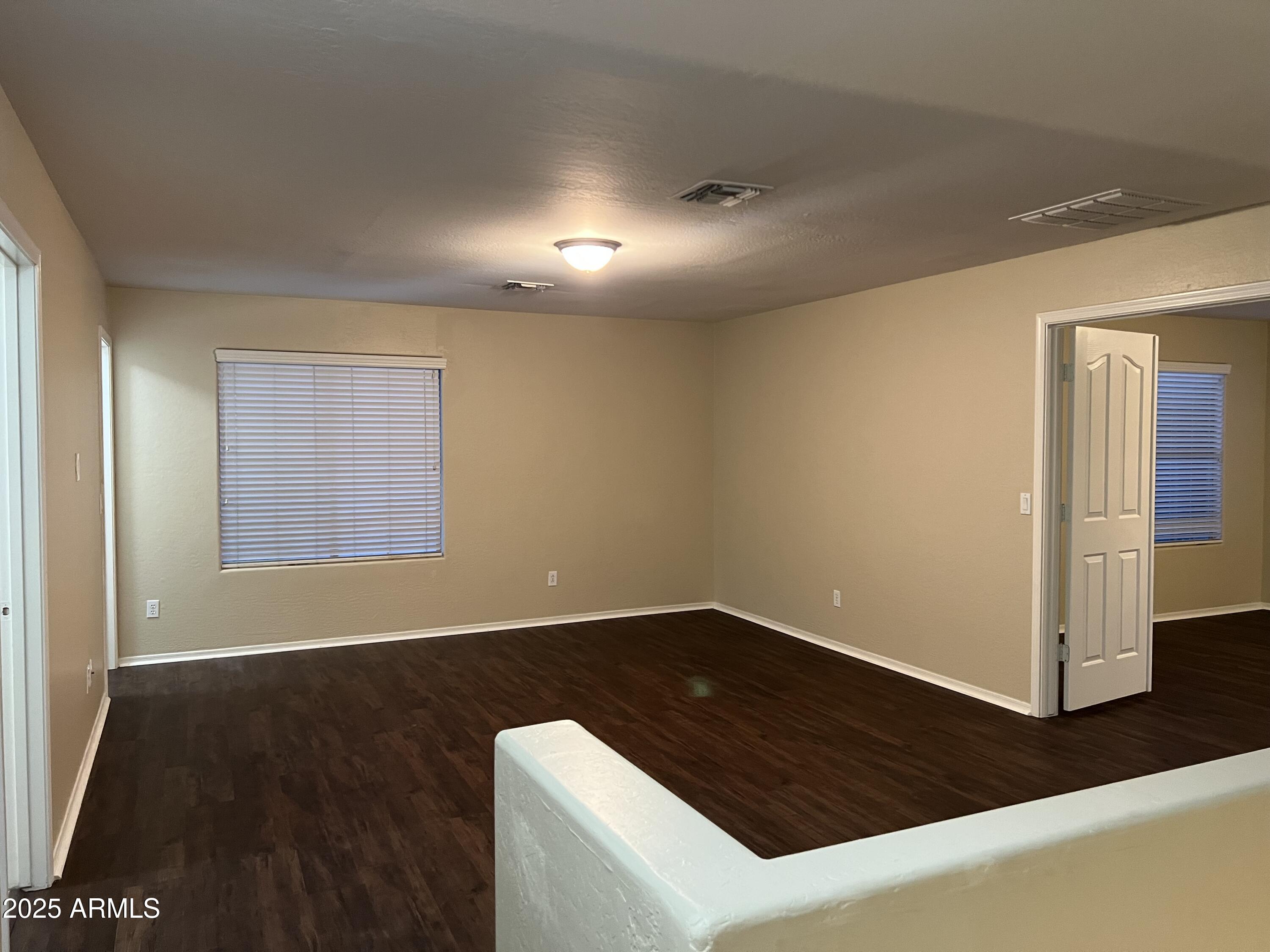11016 W GRISWOLD Road