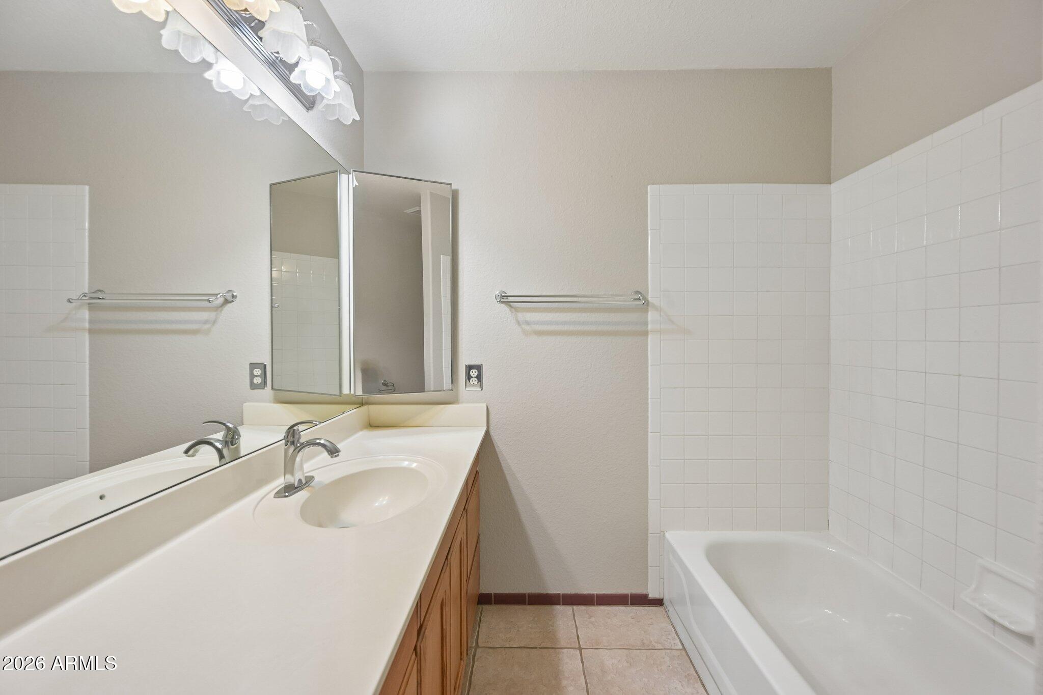 SHANGRI-LA ESTATES LOT 1-54 TR A-C - Residential
