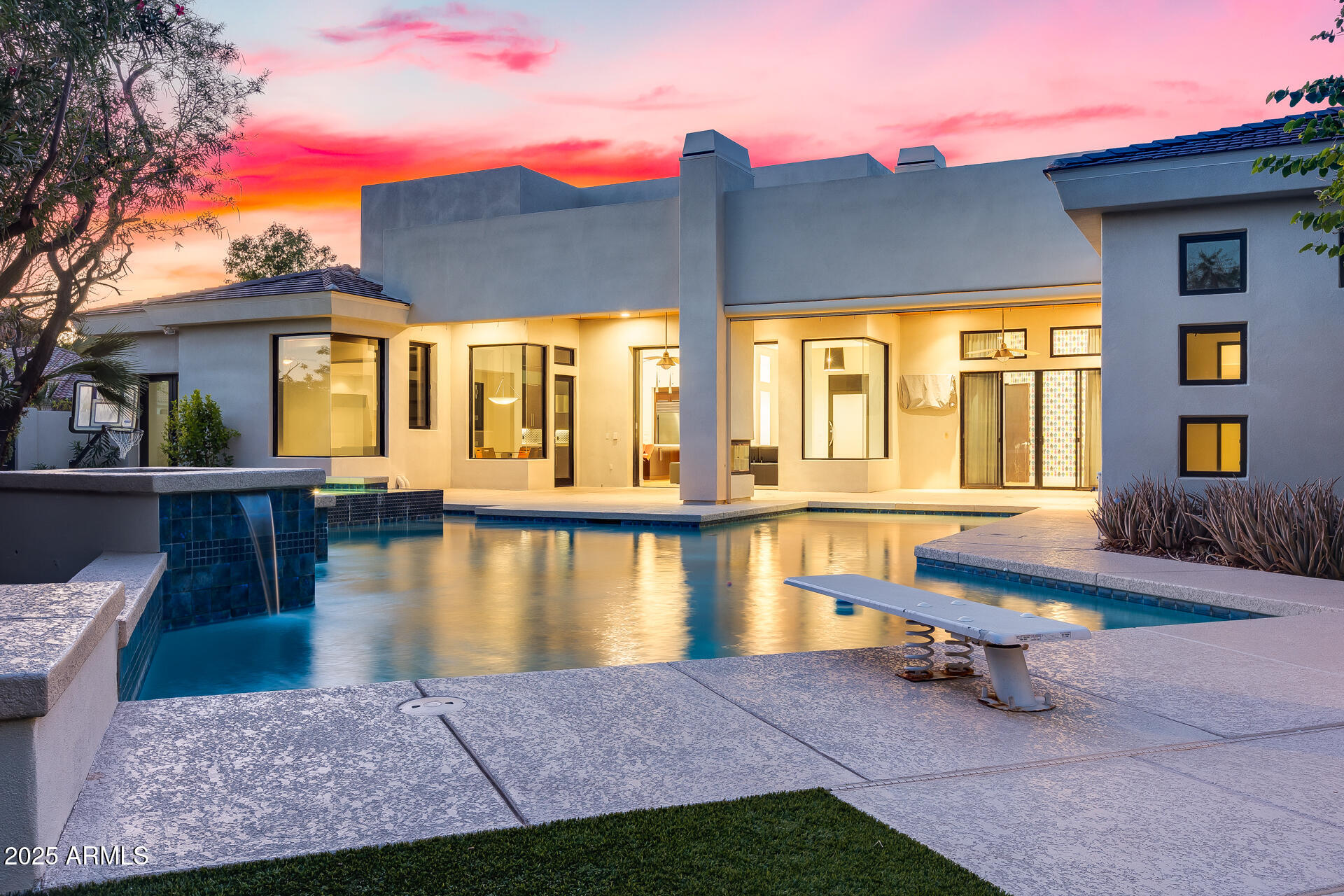 1101 E WARNER Road 117