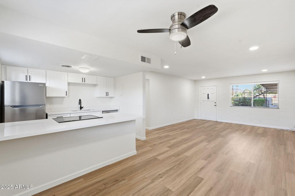 Photo of 6544 N 12th Street N #19, Phoenix, AZ 85014 (MLS # 6944441)