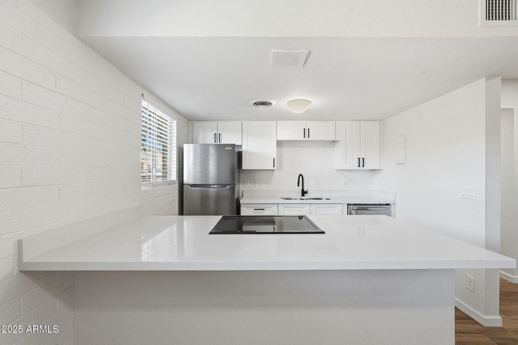 Photo of 6544 N 12th Street N #19, Phoenix, AZ 85014 (MLS # 6944441)