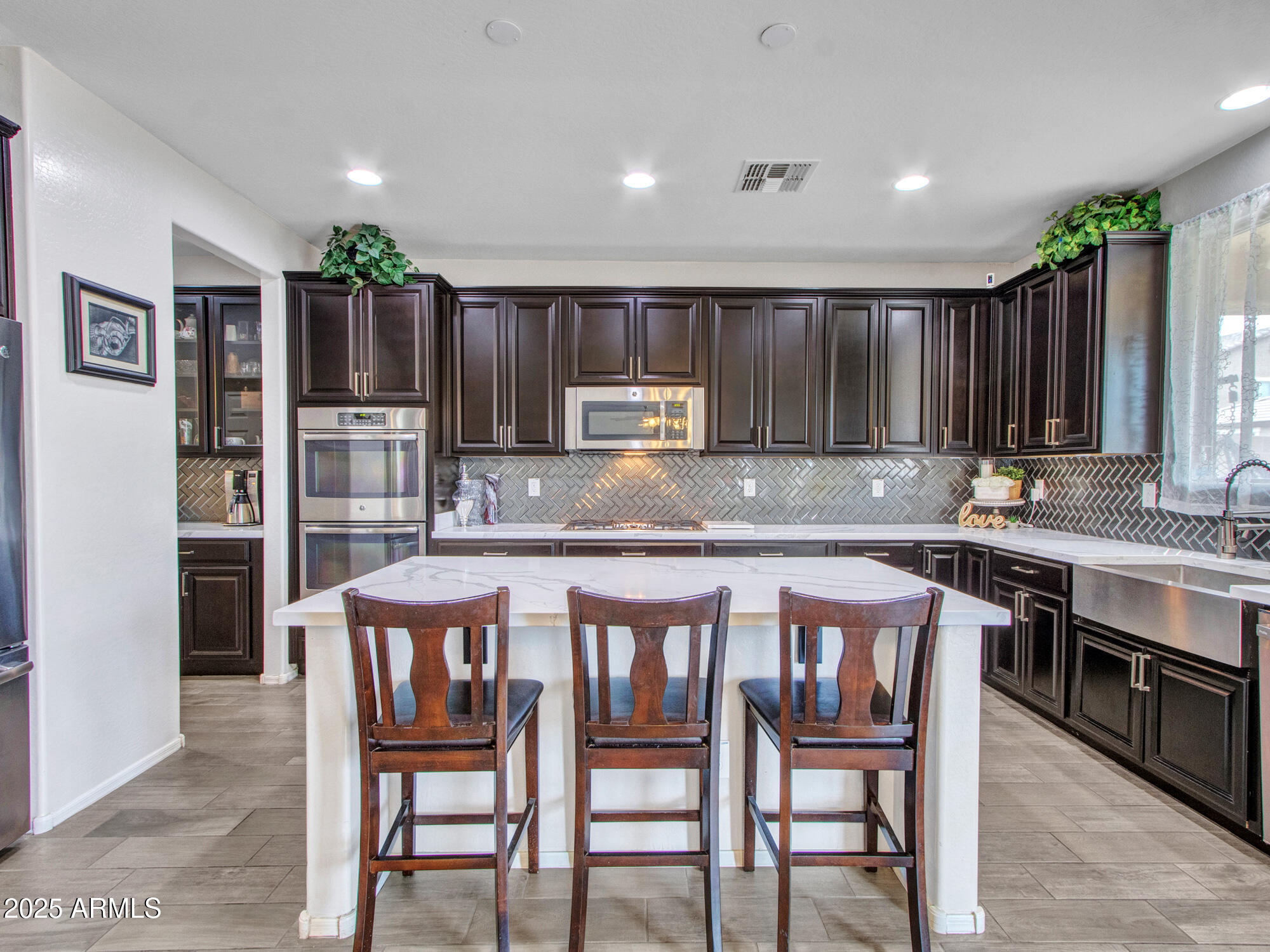 Avondale, Arizona 85323, United States, 5 Bedrooms Bedrooms, ,3 BathroomsBathrooms,Residential,Active,116011