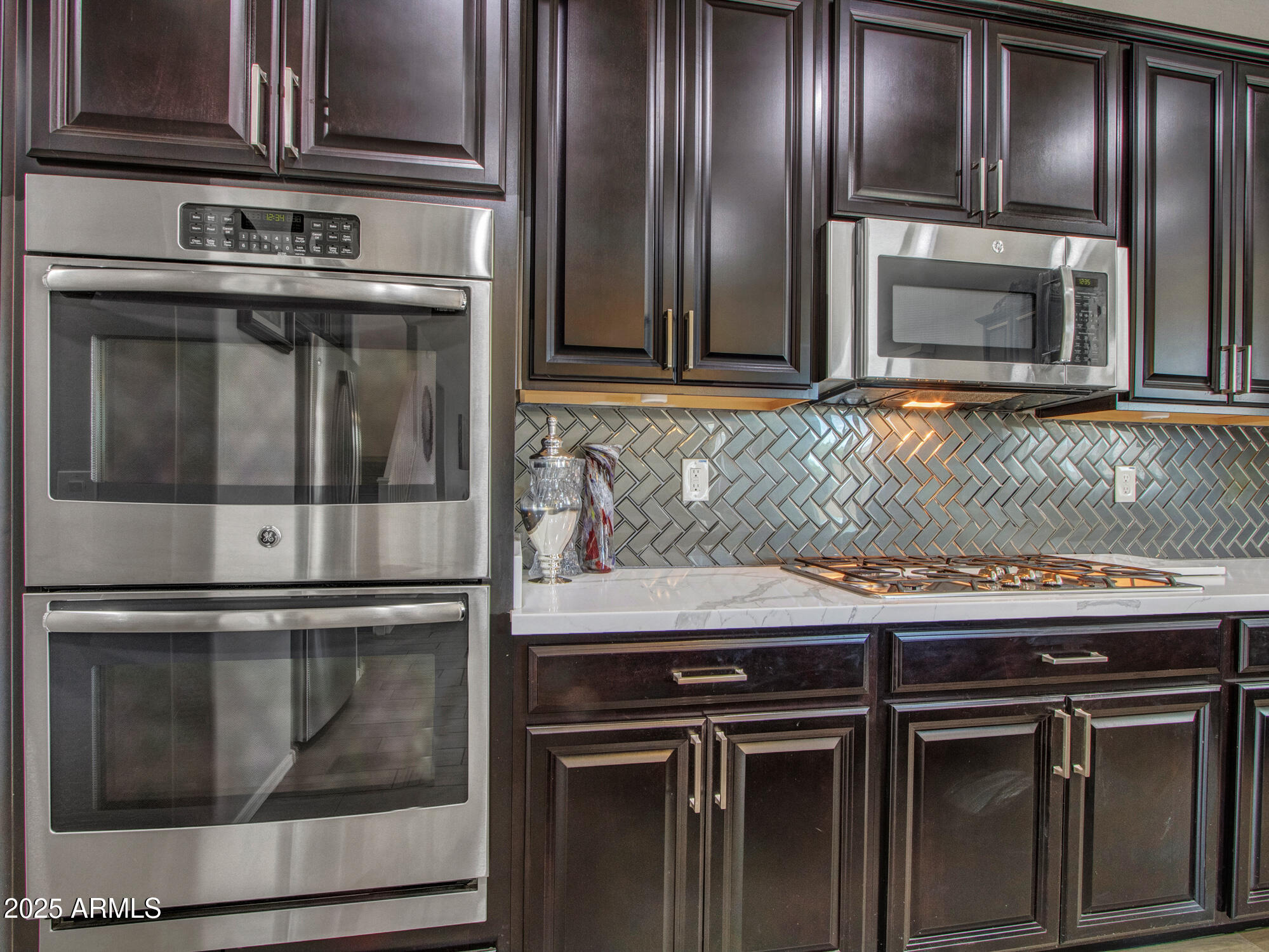 Avondale, Arizona 85323, United States, 5 Bedrooms Bedrooms, ,3 BathroomsBathrooms,Residential,Active,116011