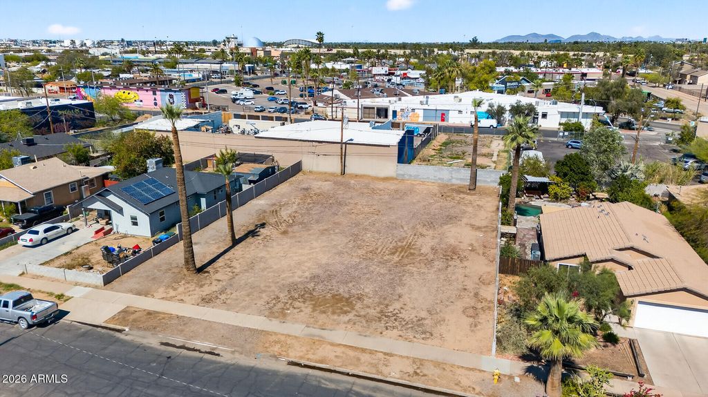 Photo of 1244 W Pierce Street #-, Phoenix, AZ 85007 (MLS # 7004005)