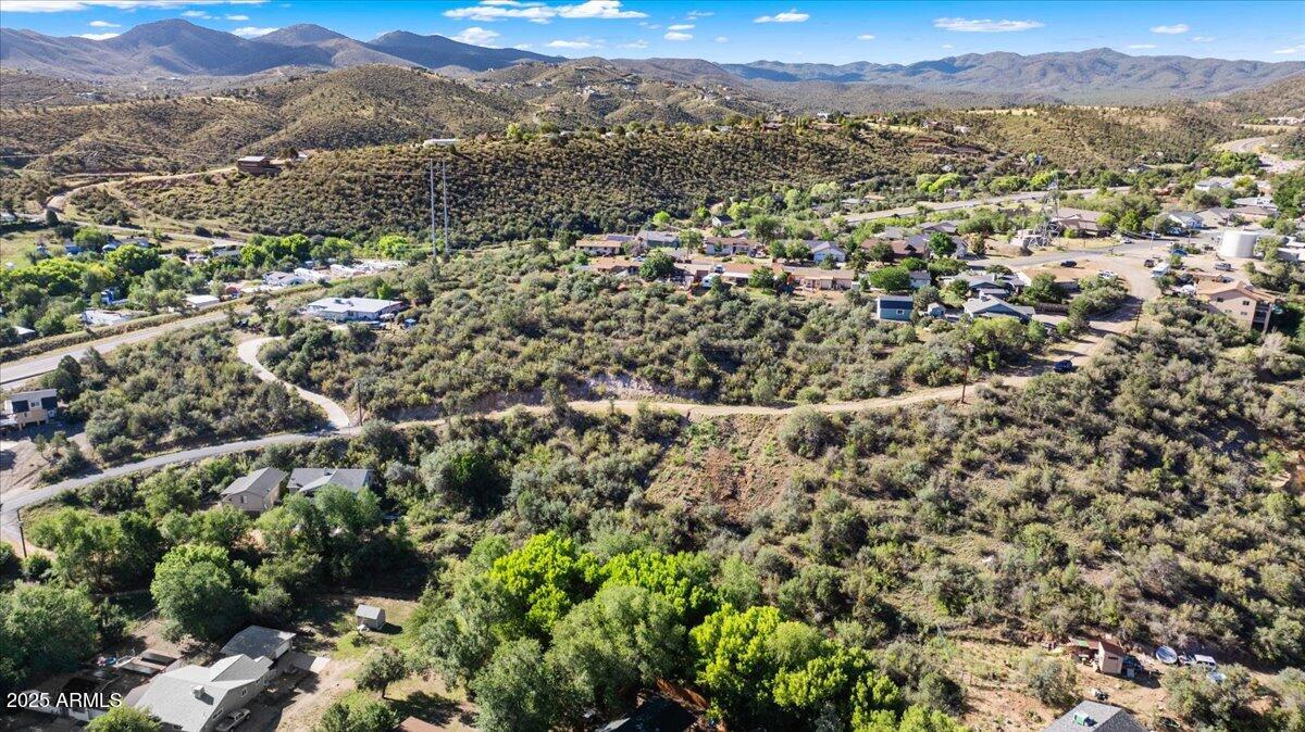 1633 N EMERALD Drive 306