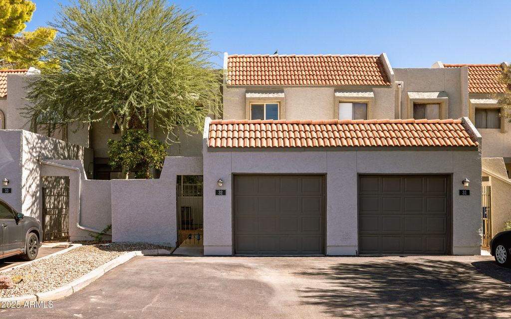 Photo of 2524 S El Paradiso Drive #32, Mesa, AZ 85202 (MLS # 6929457)
