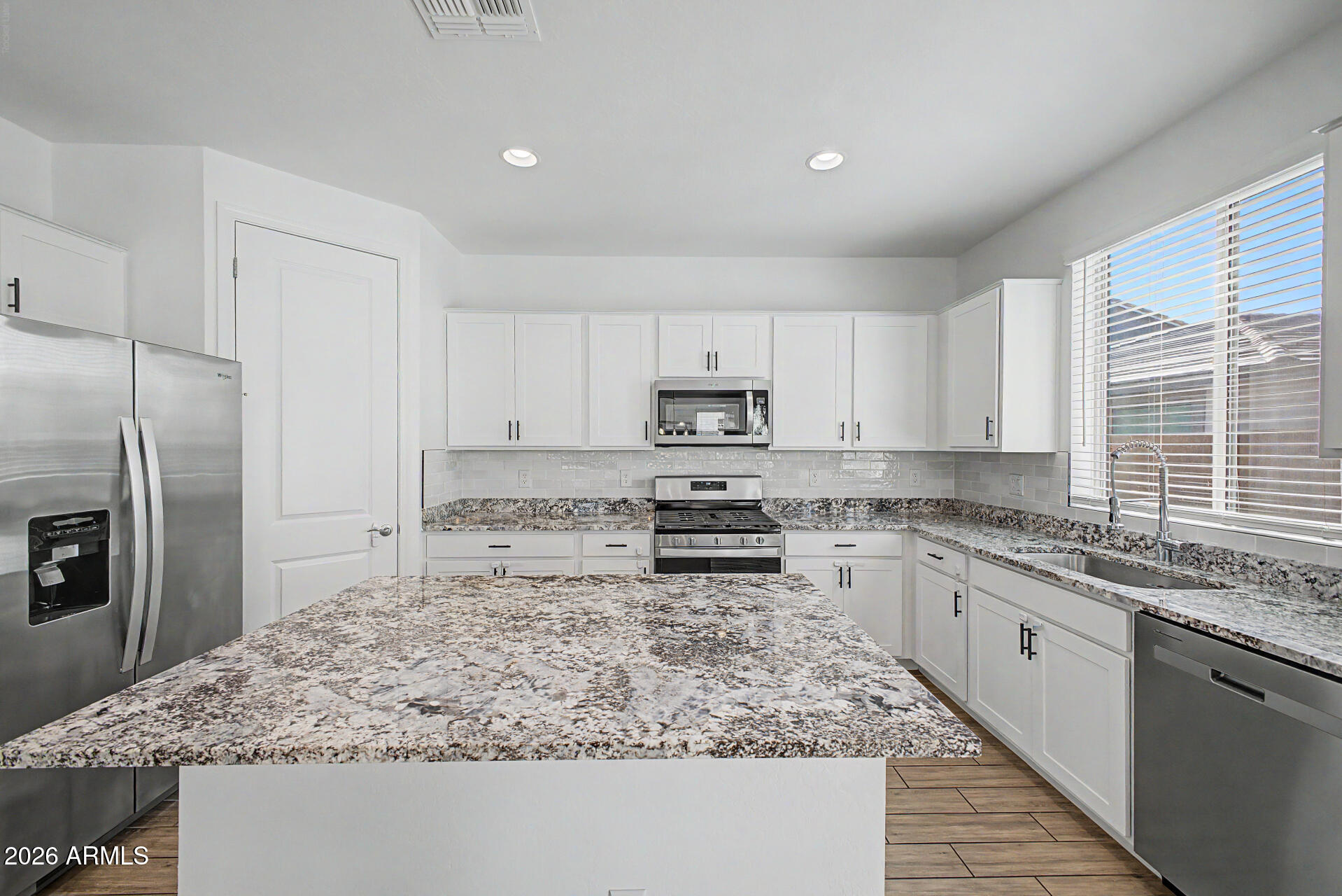 9432 E SPIRAL Avenue