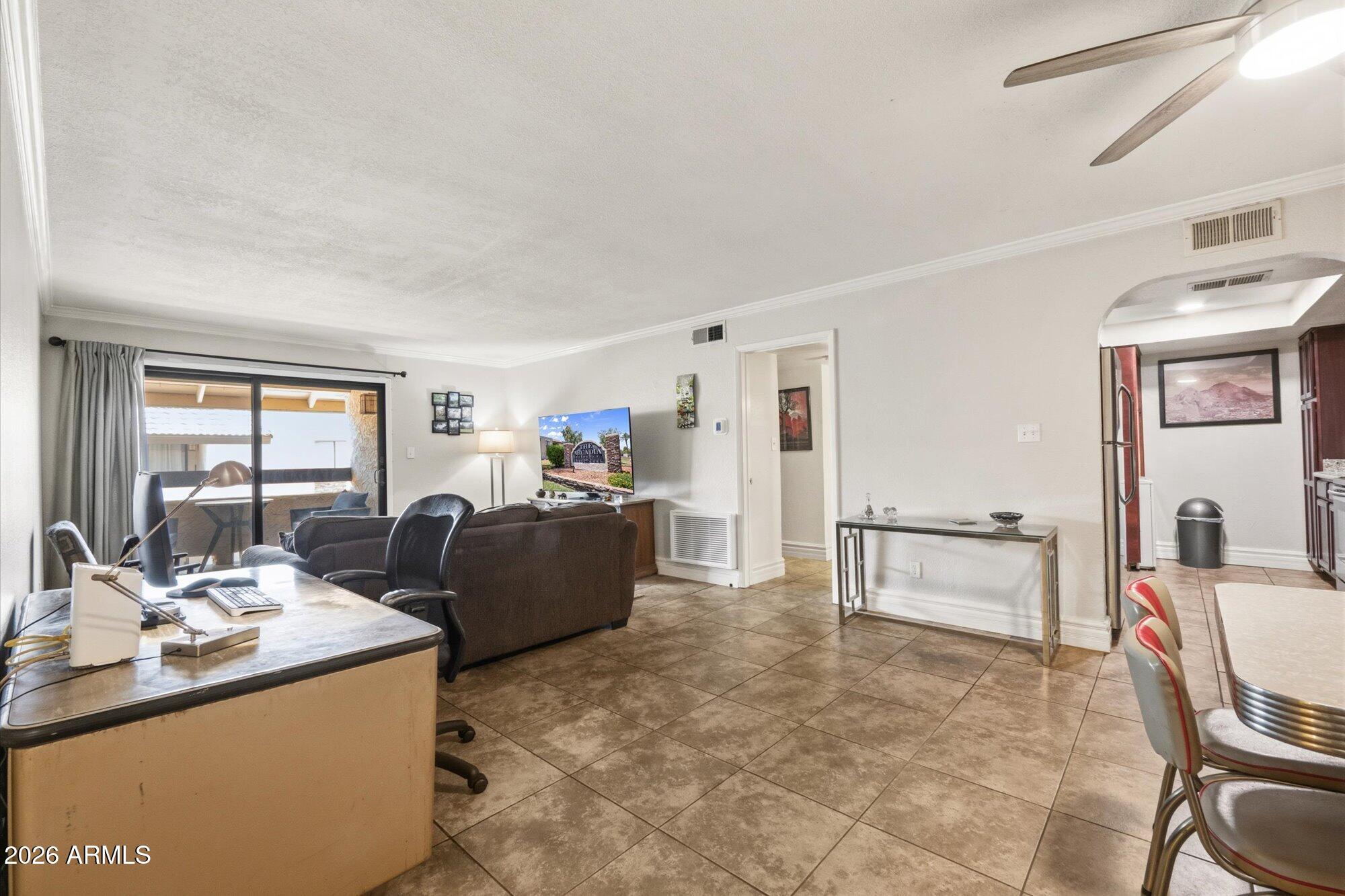 3825 E CAMELBACK Road 214