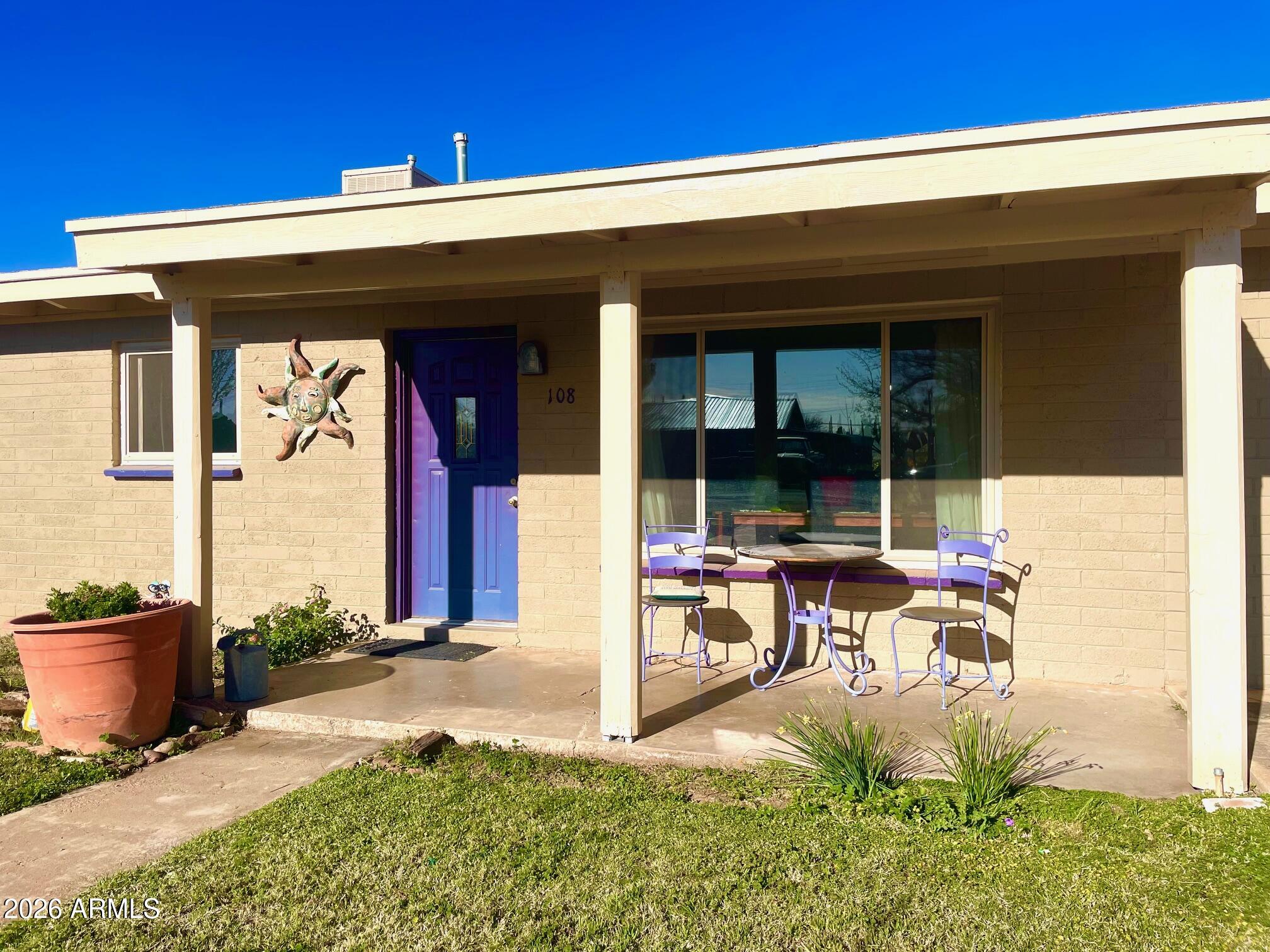 108 NIGHTHAWK Avenue