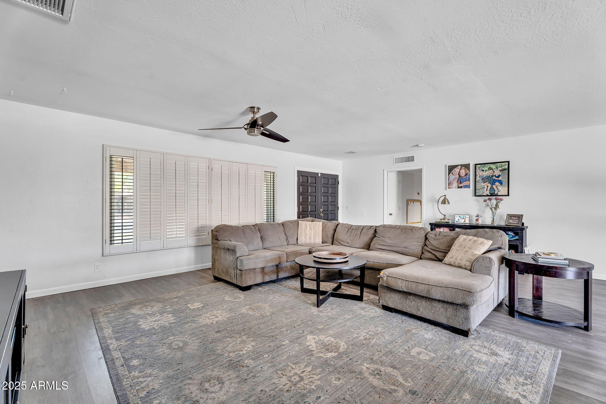 2025 E MAGDALENA Drive