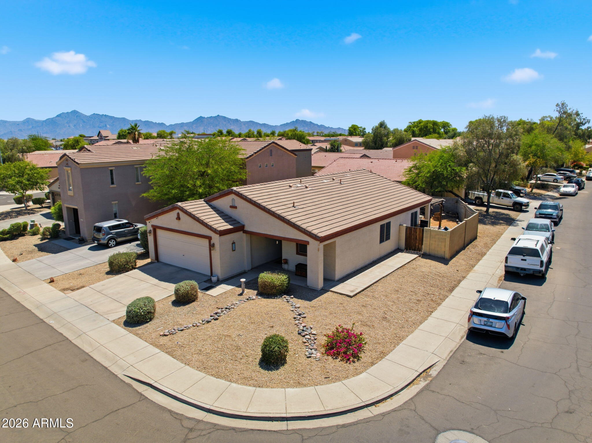 2406 S 83RD Drive