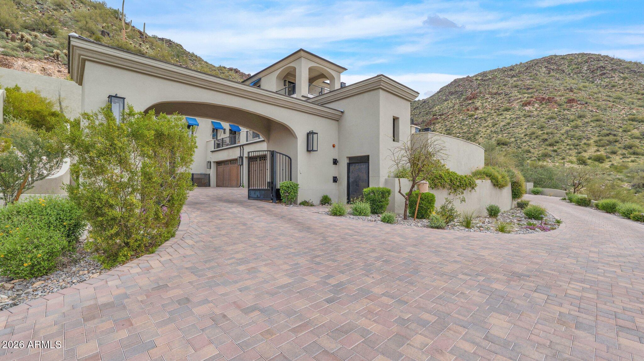 11450 E HIDEAWAY Lane