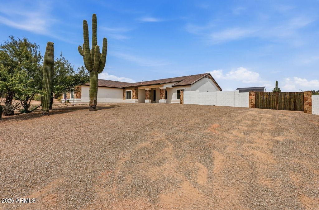 Photo of 15724 E Cavedale Drive, Scottsdale, AZ 85262 (MLS # 7015884)