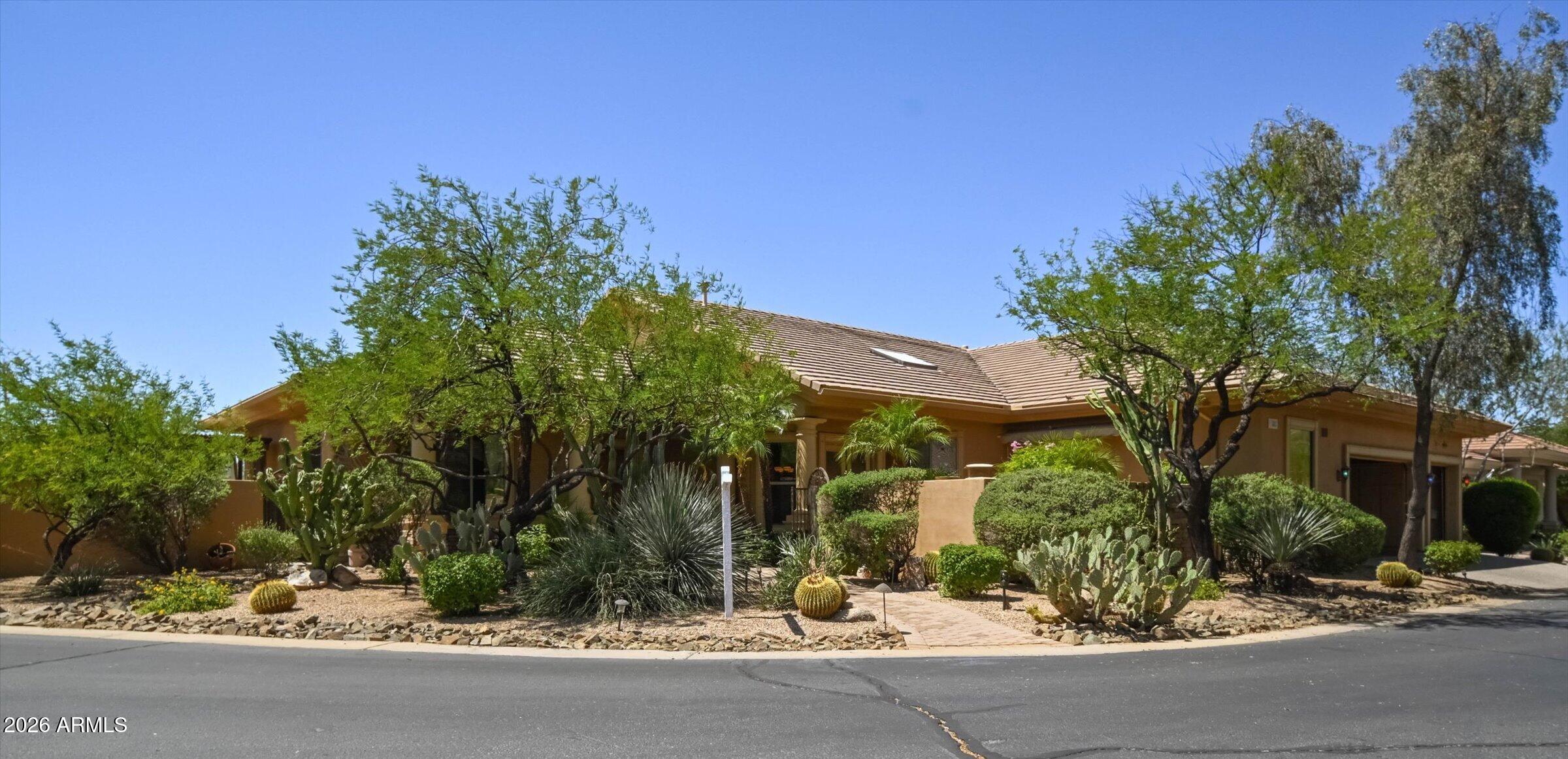 5317 E GRAY WOLF Trail