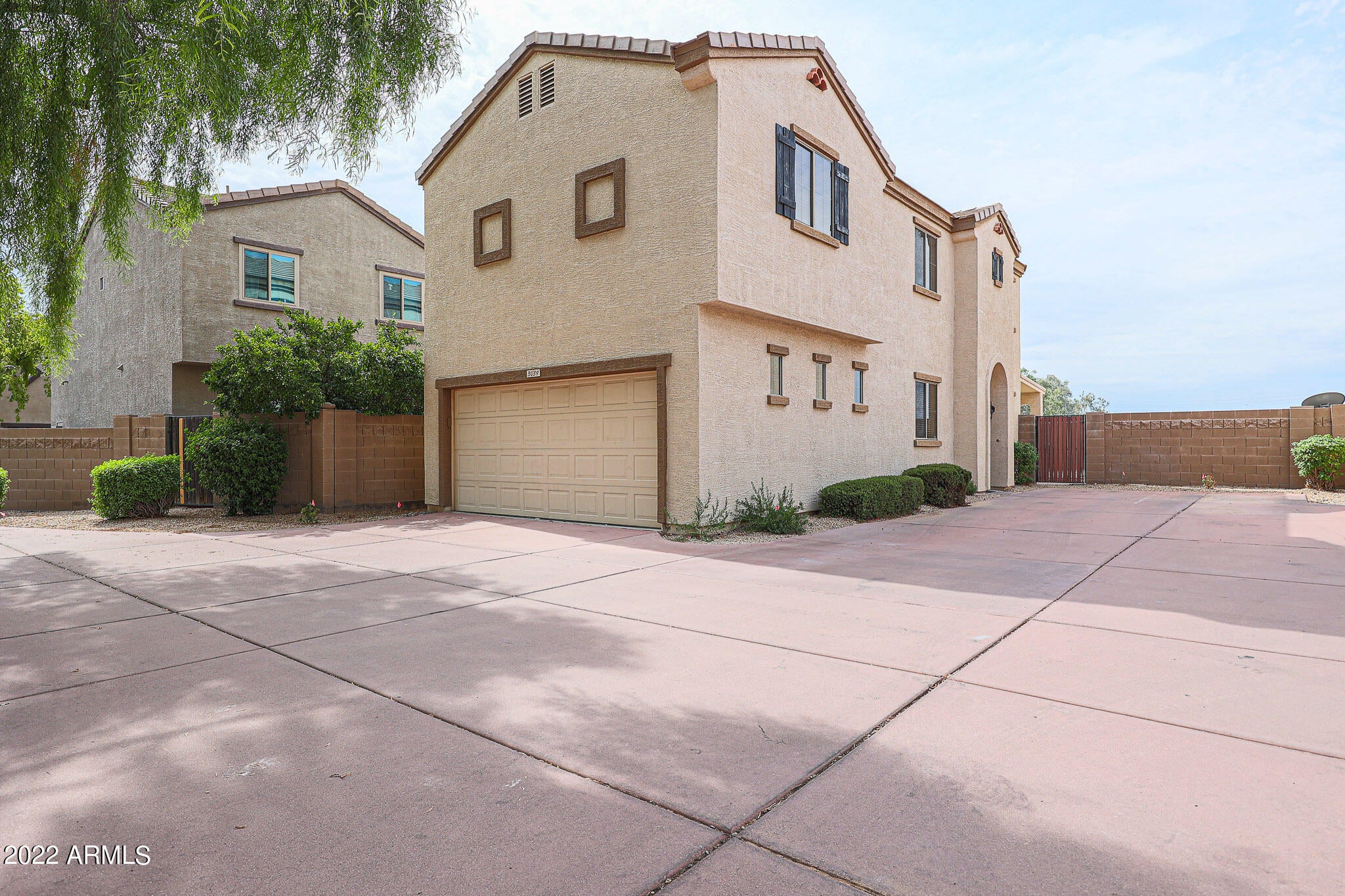 3039 W LOS GATOS Drive