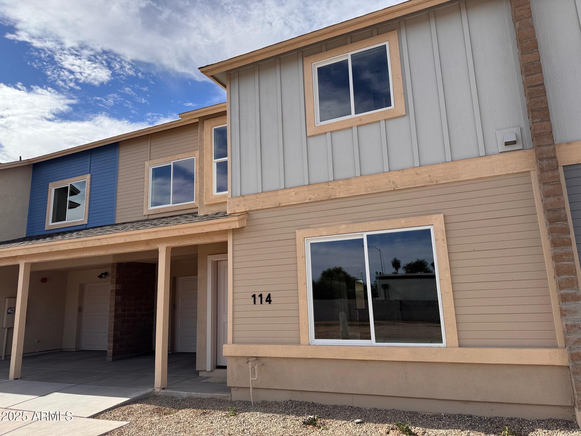 523 S PASADENA -- 114