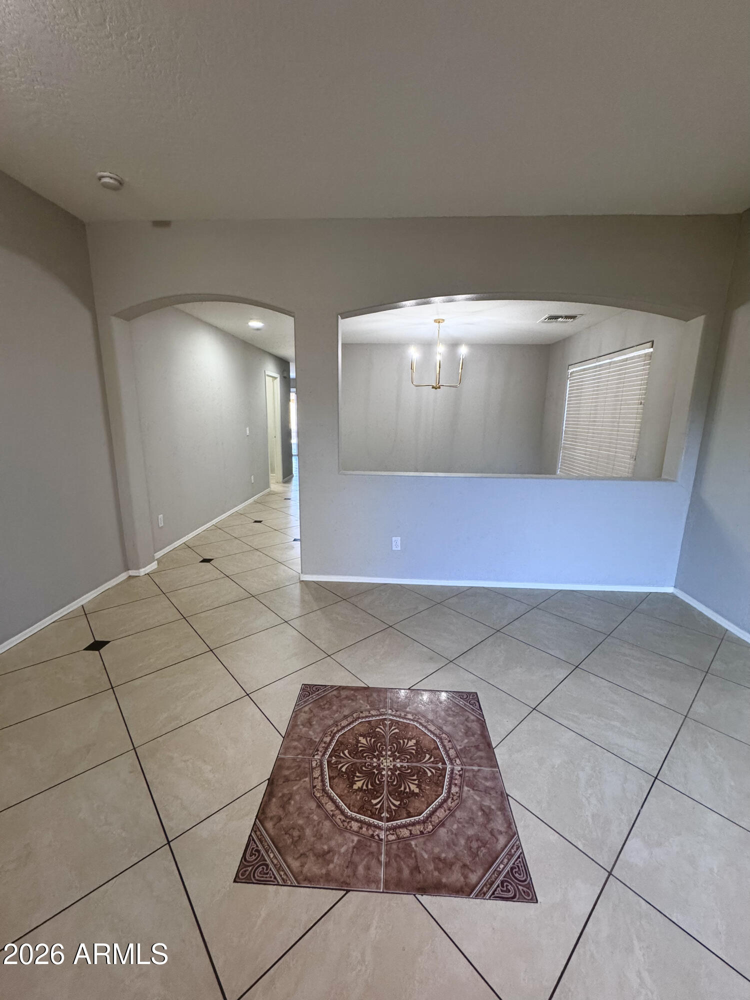 15118 W Lincoln St Street