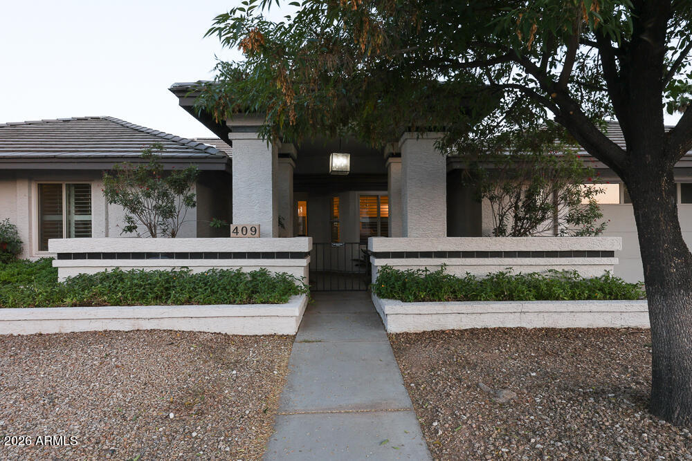 409 W MCNAIR Street
