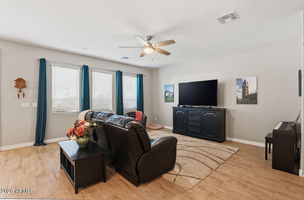 11534 E SHEPPERD Avenue