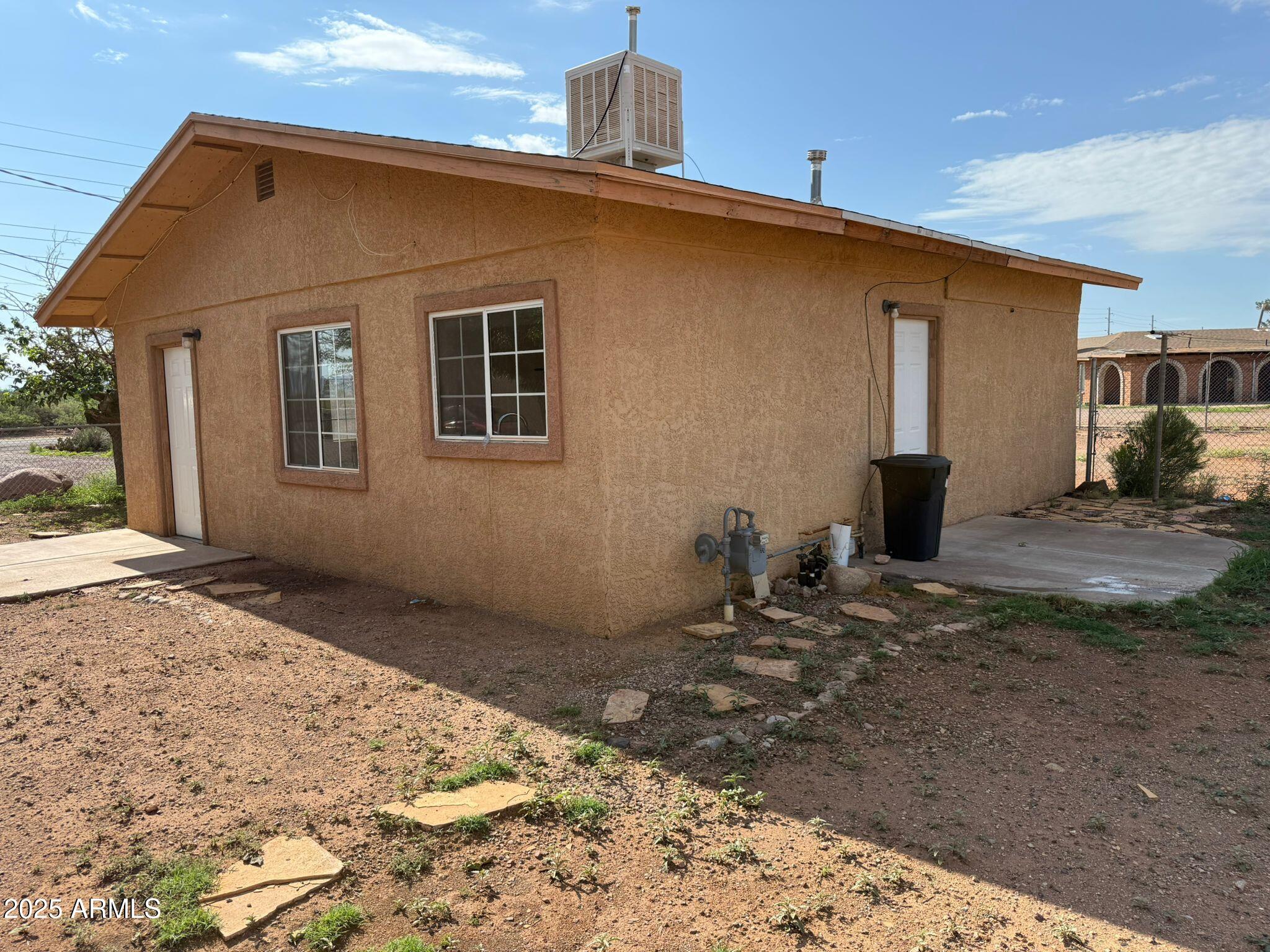 2484 N SULPHUR SPRINGS Street