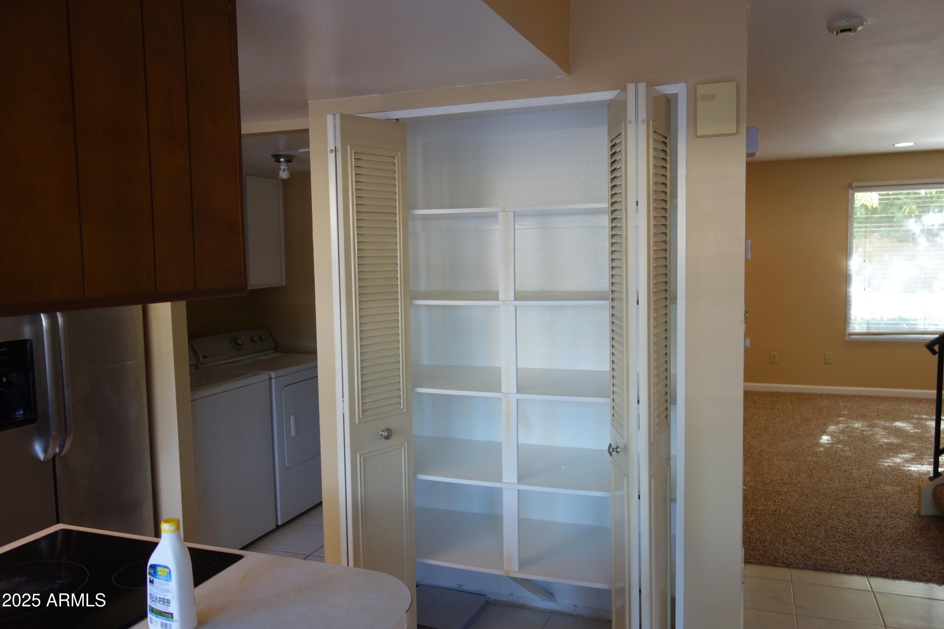 1511 E Newport Drive