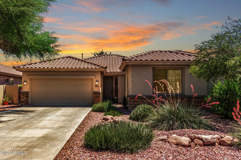 Photo of 7617 E Desert Honeysuckle Drive, Gold Canyon, AZ 85118 (MLS # 6870344)