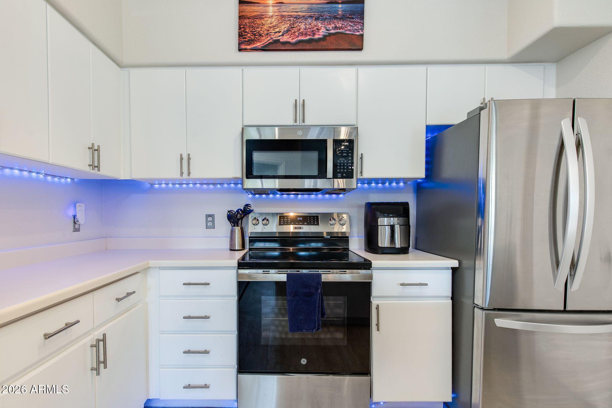 5302 E VAN BUREN Street 3026