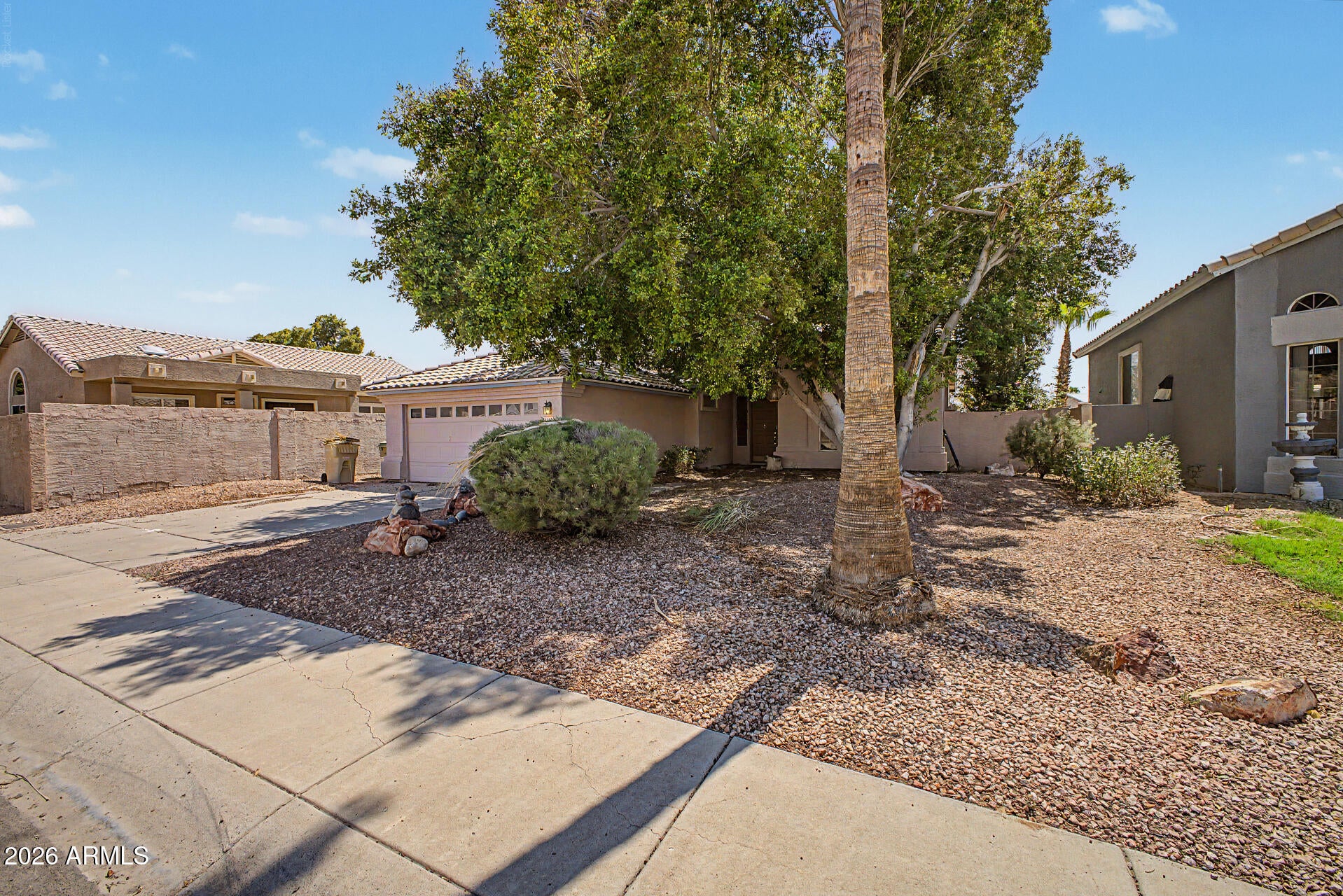 5215 W TONOPAH Drive