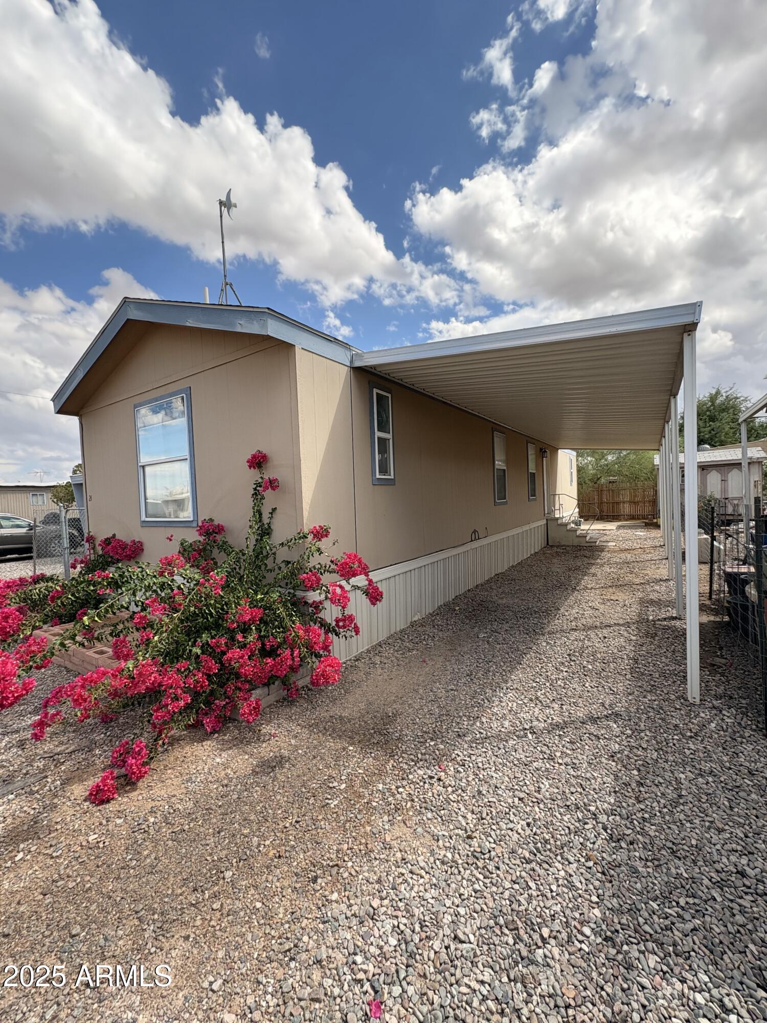 608 W FRONTIER Street 24