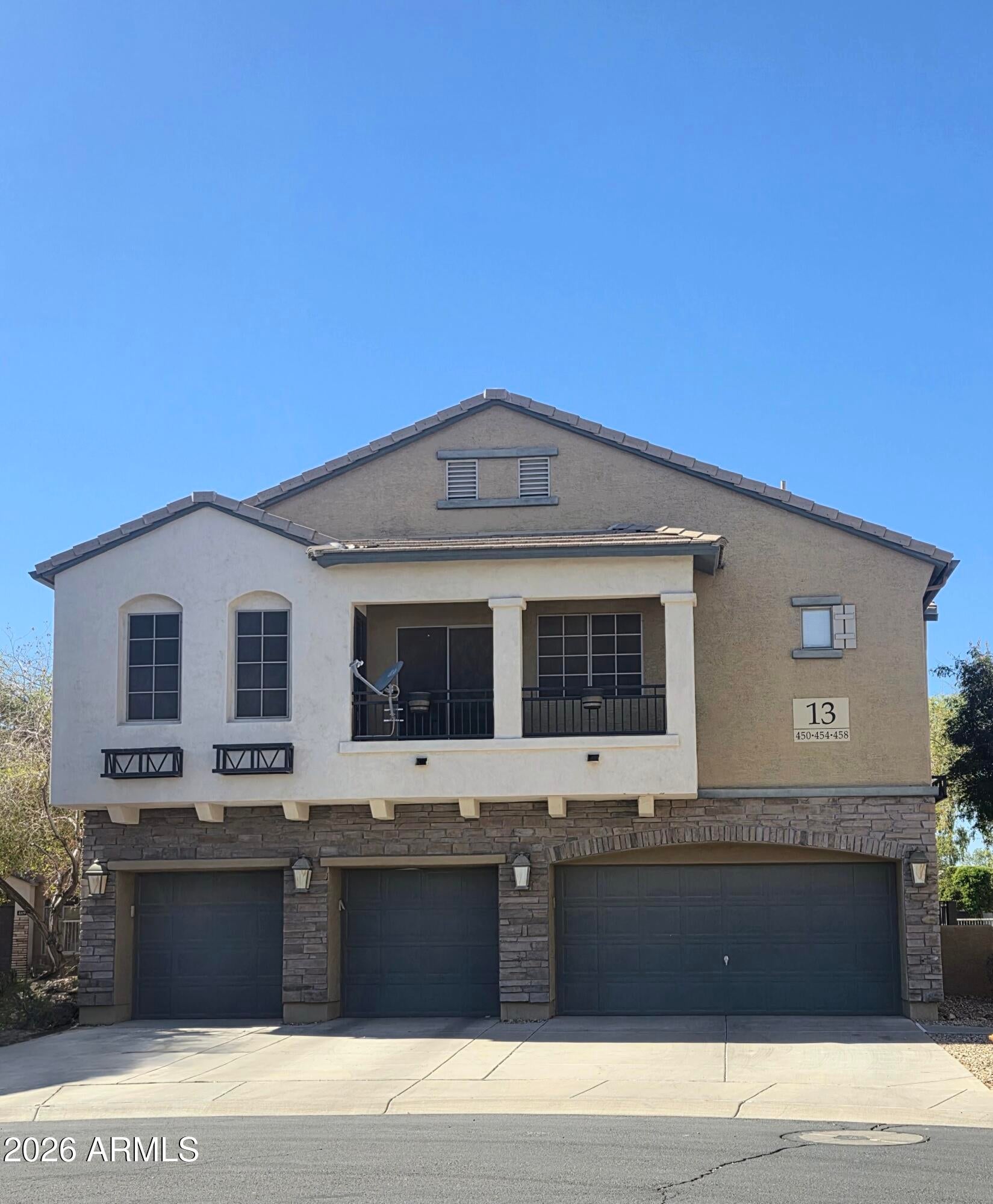 454 N 168th Lane