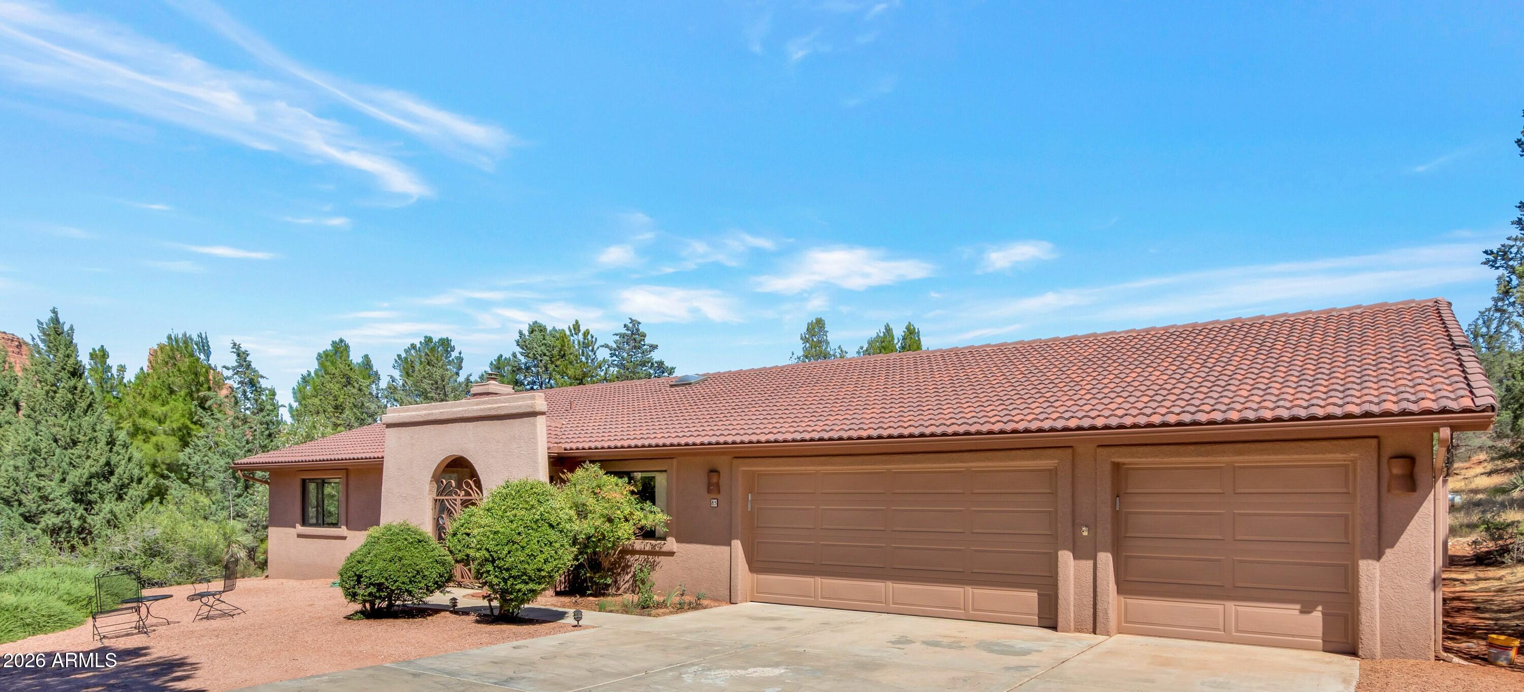 85 WHITE CEDAR Drive