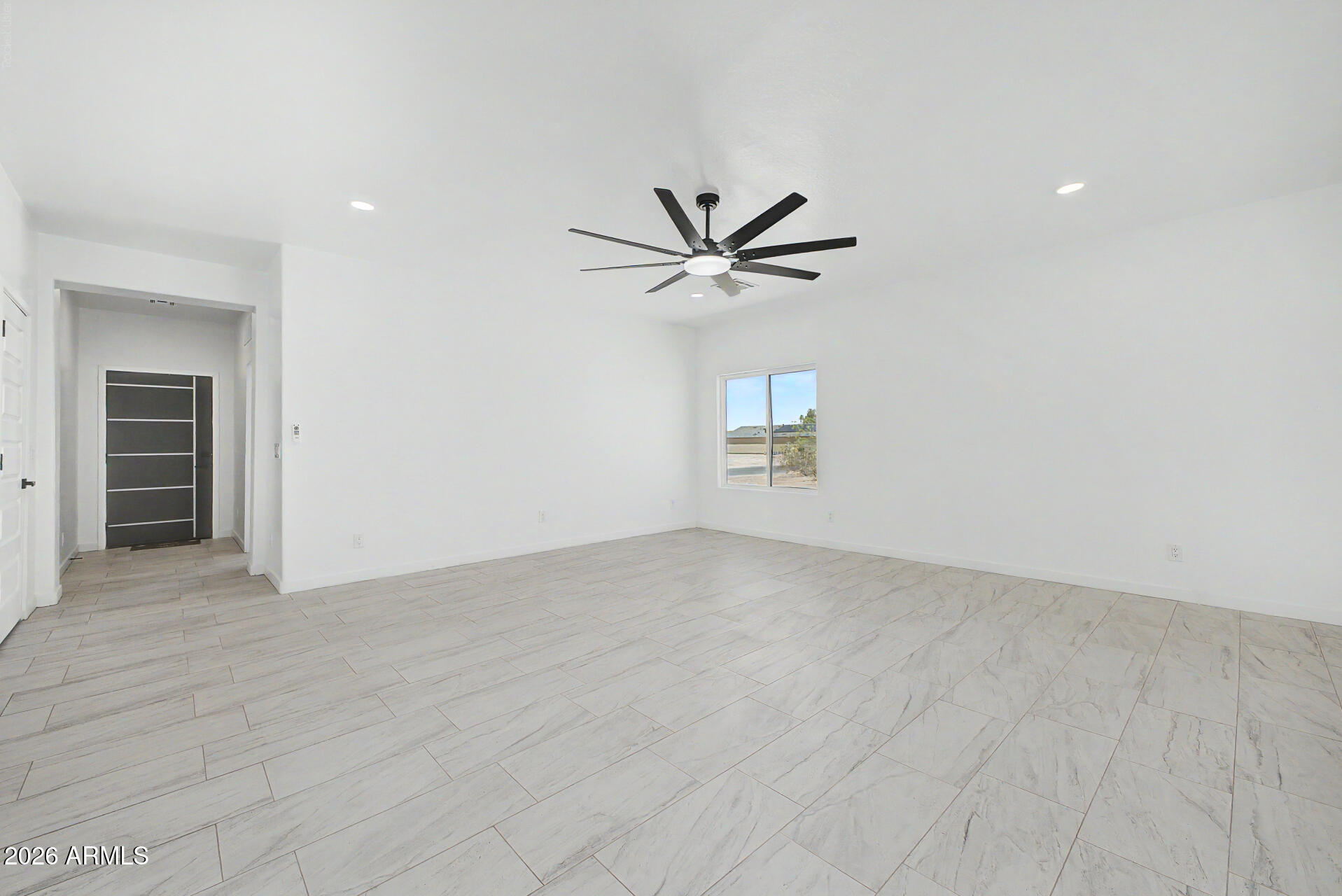 10094 W MISSION Drive