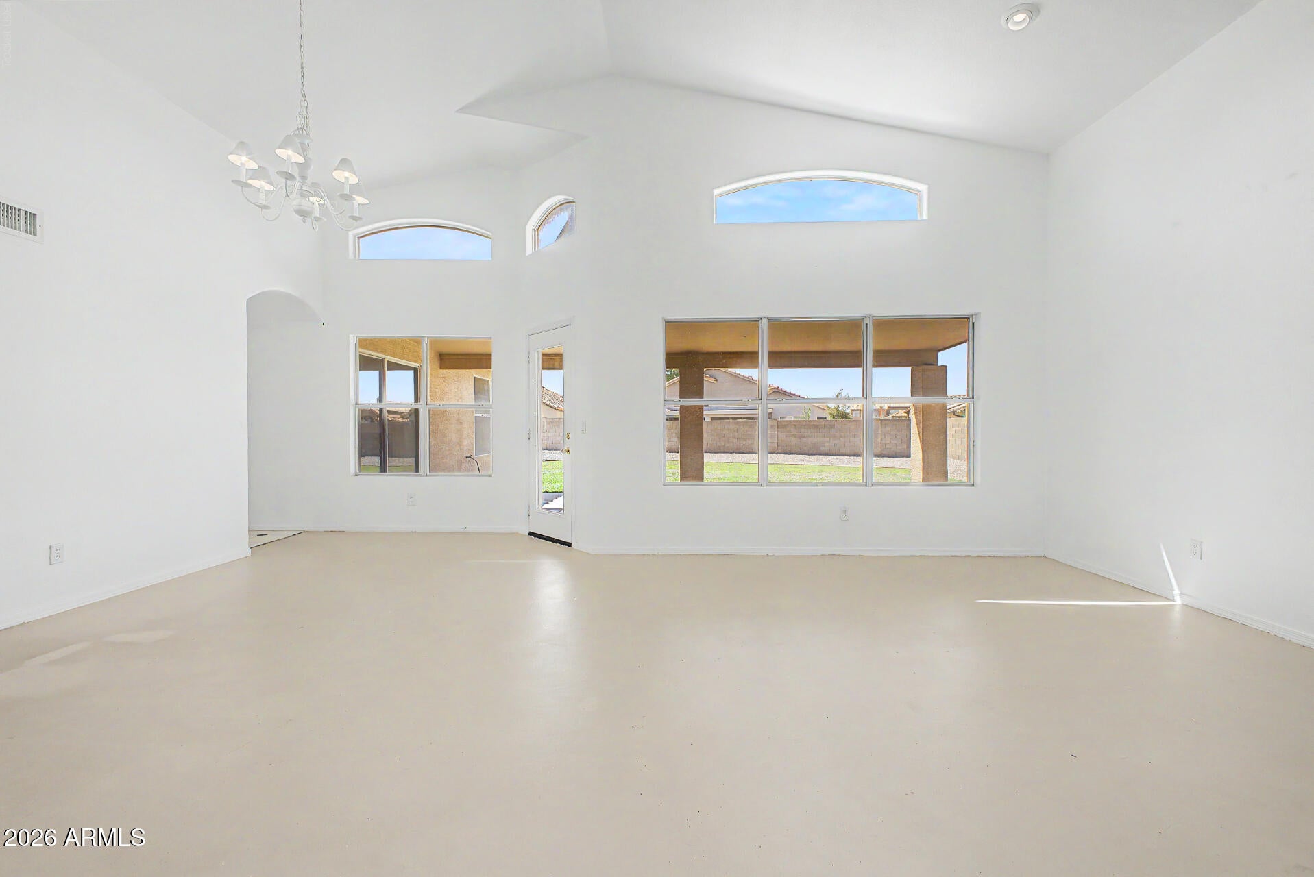 451 W MENDOZA Circle