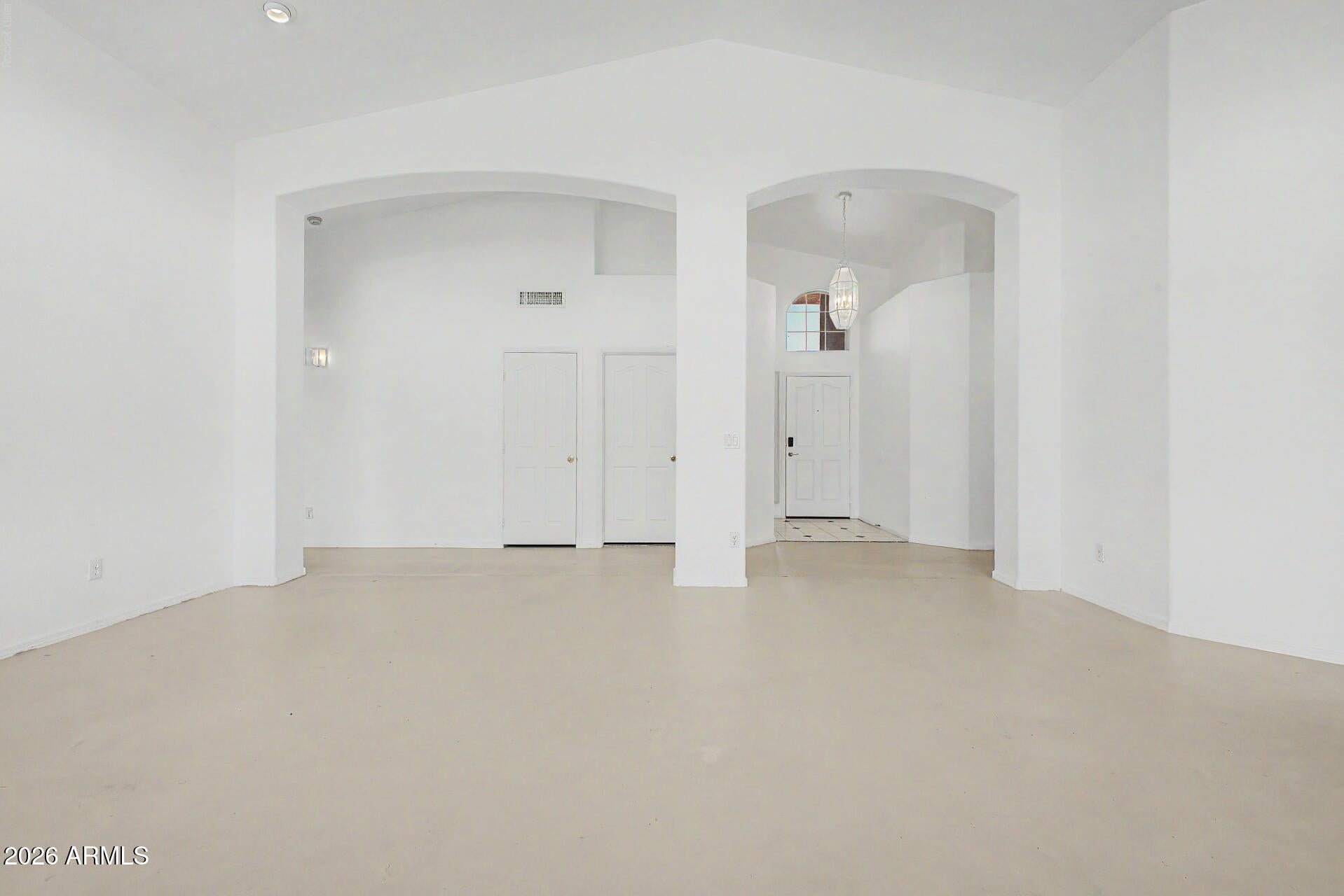 451 W MENDOZA Circle