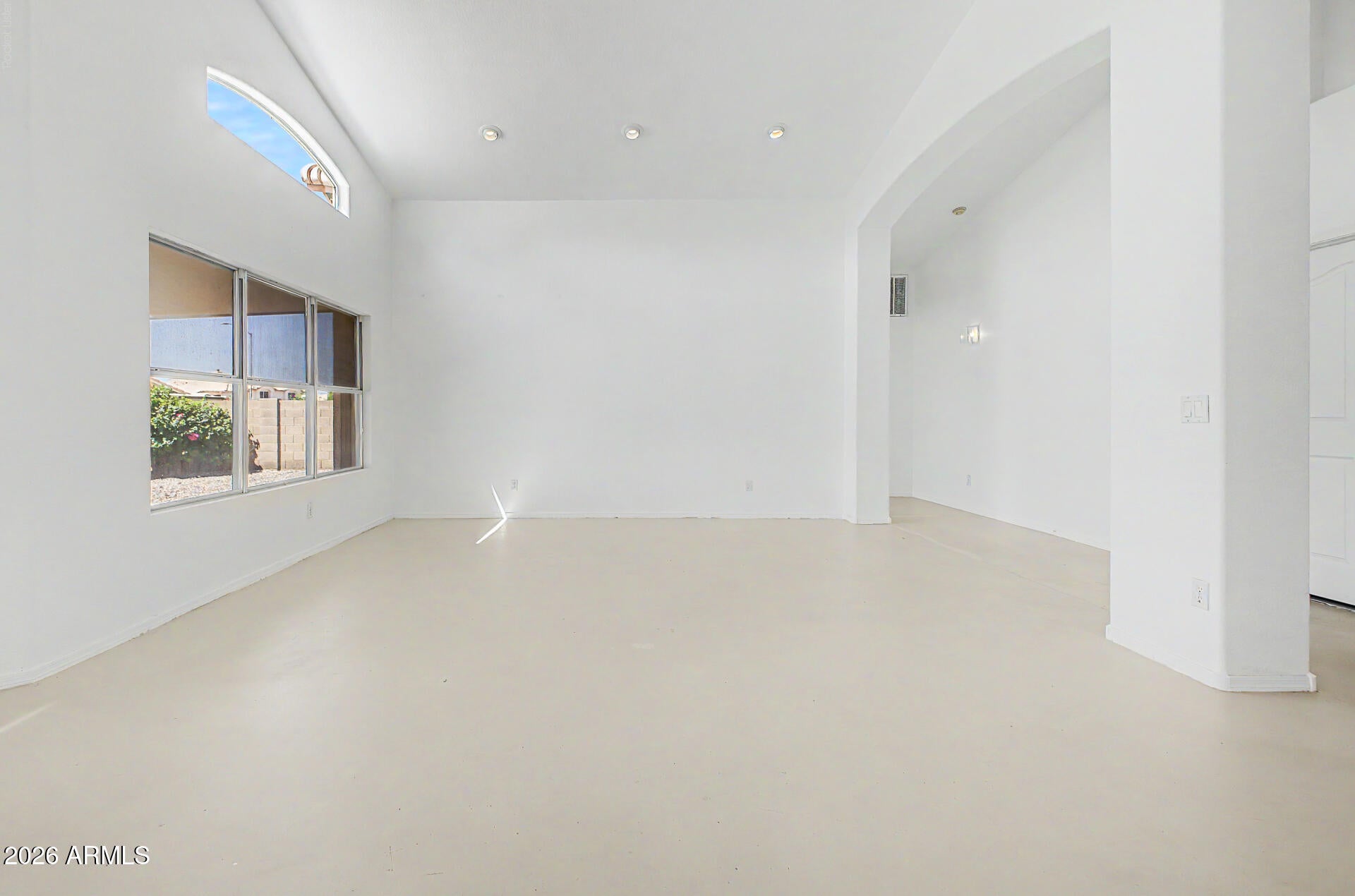 451 W MENDOZA Circle